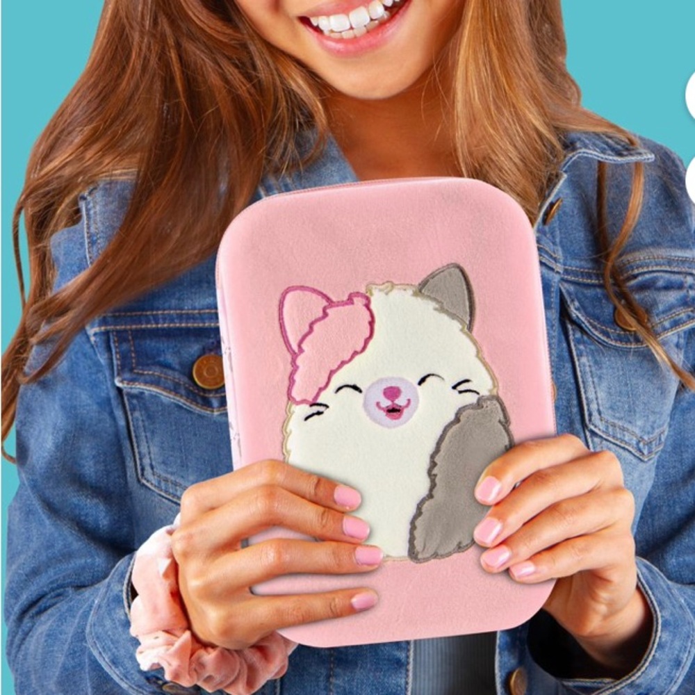 FuzzAMallows Karina the Cat Supply Box